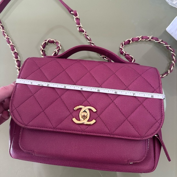 Chanel dark pink medium business affinity flap bag - Picture 2 of 15